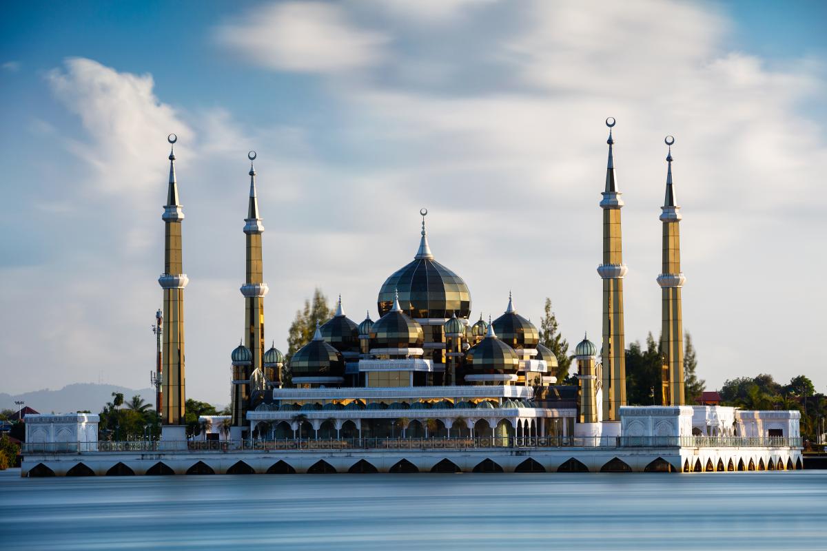 Мечеть в америке. Aidrus mosque. Снял мечеть. Мечеть шейха зайда абу-даби внутри. Мечеть «сердце чечни».